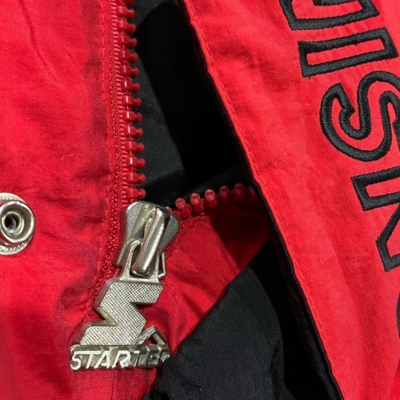 Vintage University of Wisconsin Badgers Starter NCAA College Zip Up Puffy Jacket - Picture 8 of 12